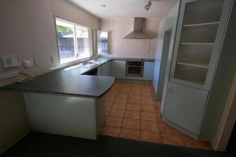 Photo of property in 19 King Edward Avenue, Papakura, 2110