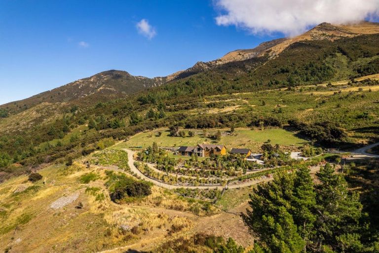 Photo of property in 1147b Lake Hawea-albert Town Road, Albert Town, Wanaka, 9382