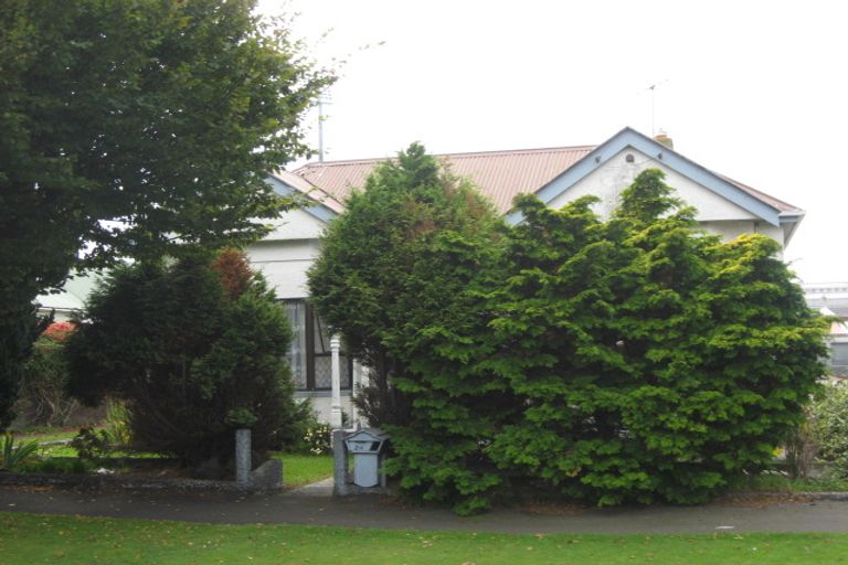 Photo of property in 28 Law Street, Caversham, Dunedin, 9012