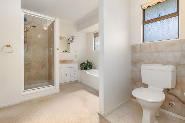 Photo of property in 272 Te Moana Road, Waikanae, 5036