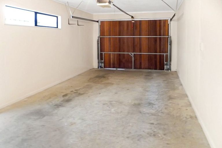 Photo of property in 3a Peter Button Place, Johnsonville, Wellington, 6037