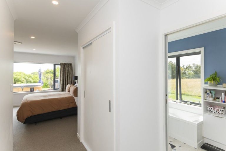 Photo of property in 32 Hillview Terrace, Mangapapa, Gisborne, 4010