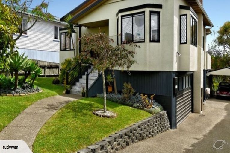 Photo of property in 144 Glengarry Road, Glen Eden, Auckland, 0602
