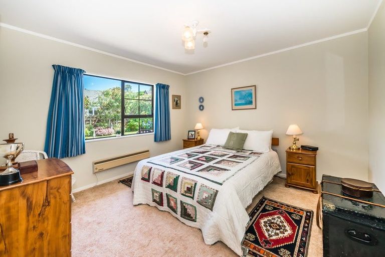 Photo of property in 36 Awanui Drive, Waikanae, 5036