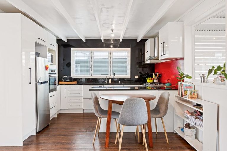 Photo of property in 392 Mahurangi East Road, Snells Beach, 0920