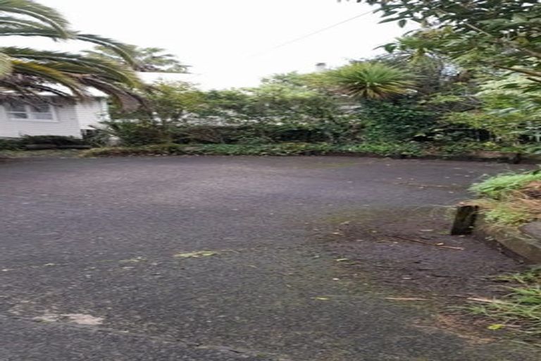 Photo of property in 77 Royal Road, Massey, Auckland, 0614