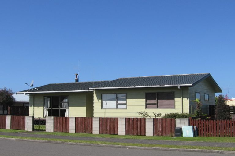Photo of property in 12 Gobray Crescent, Mount Maunganui, 3116