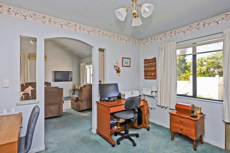 Photo of property in 2/1004 Waipuna Street, Mahora, Hastings, 4120