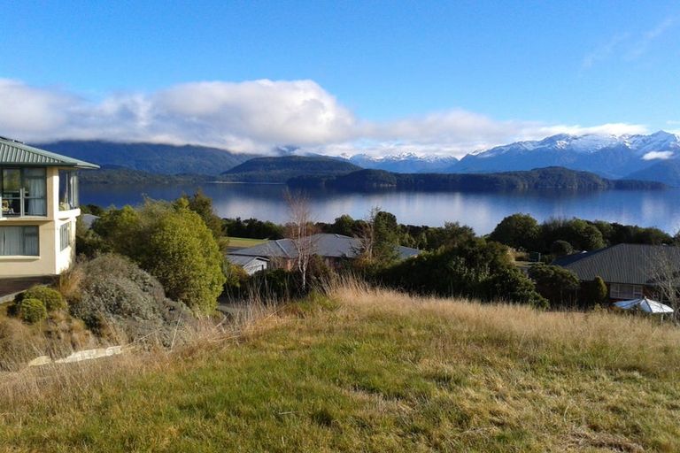 Photo of property in 19 Muriwai Drive, Manapouri, 9679
