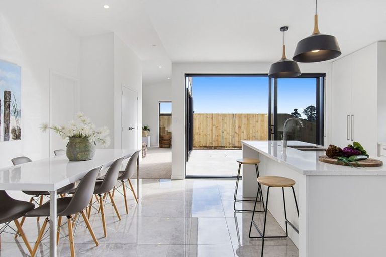 Photo of property in 2 Franks Way, Papamoa Beach, Papamoa, 3118