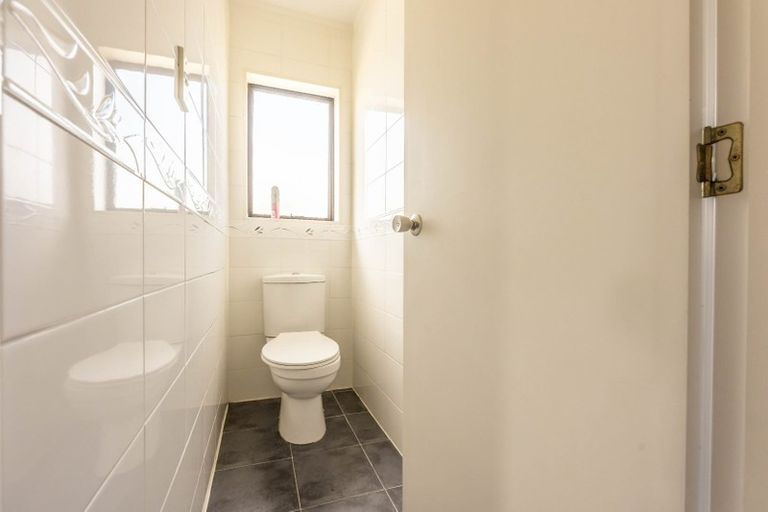 Photo of property in 44 Trimdon Street, Randwick Park, Auckland, 2105