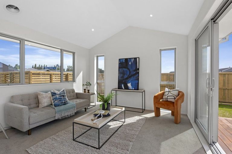 Photo of property in 39 River Stone Drive, Halswell, Christchurch, 8025