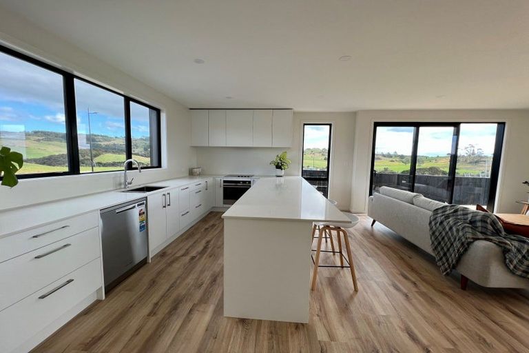 Photo of property in 79 Omahina Street, Raglan, 3225