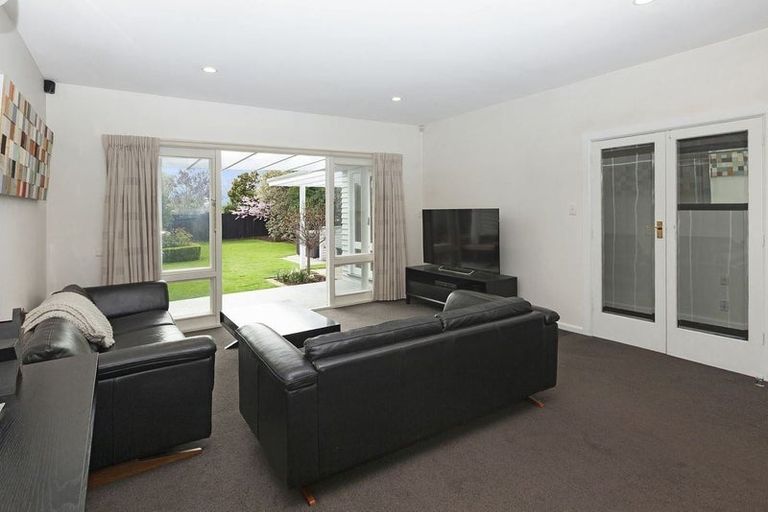 Photo of property in 73 Saint Albans Street, St Albans, Christchurch, 8014