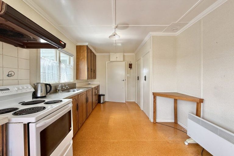 Photo of property in 42 Carrington Crescent, Tokoroa, 3420