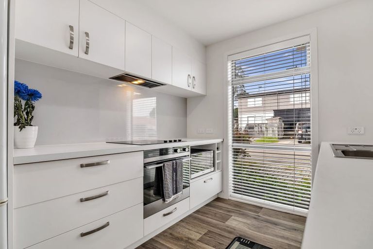 Photo of property in 7 Kanorau Place, Mangere, Auckland, 2022