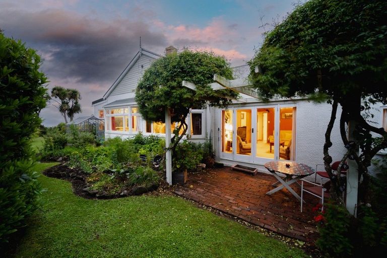Photo of property in 16 Strawberry Lane, Sawyers Bay, Port Chalmers, 9023