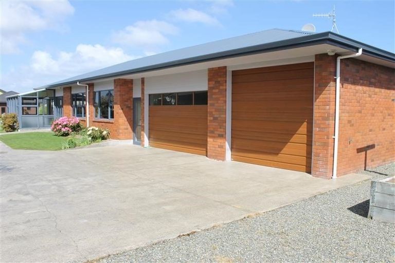 Photo of property in 41 Vogel Place, Waikiwi, Invercargill, 9810