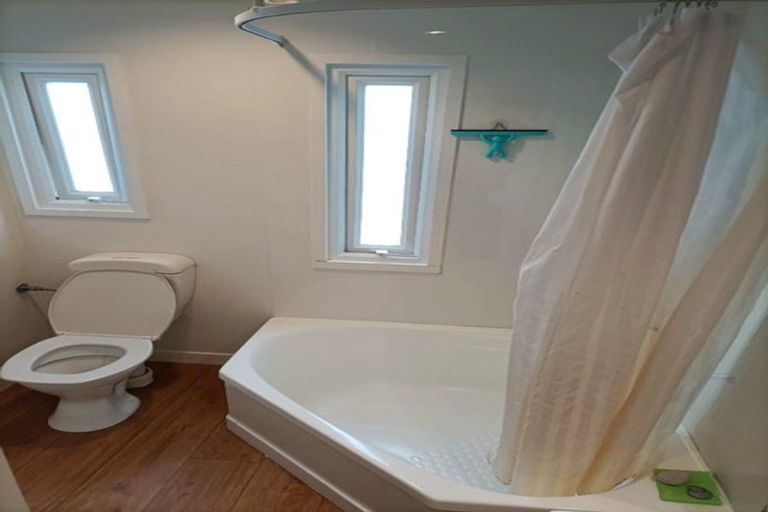 Photo of property in 7a Chestnut Grove, Maungaraki, Lower Hutt, 5010