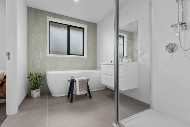 Photo of property in 22a Sussex Street, Levin, 5510