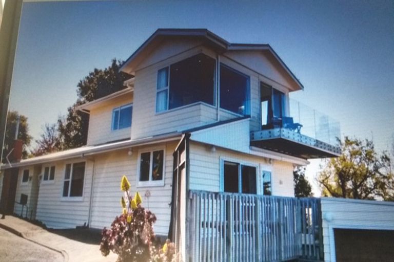 Photo of property in 12 Ormond Road, Hospital Hill, Napier, 4110