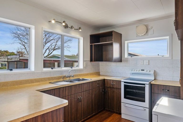 Photo of property in 27 Cargill Street, Levin, 5510