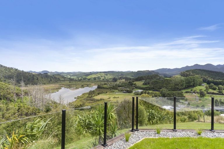 Photo of property in 21 Manatu Close, Whangamata, 3691