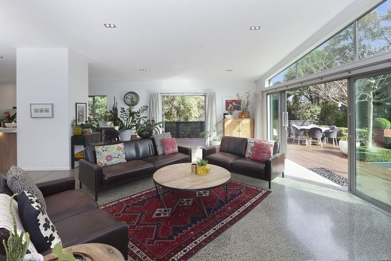 Photo of property in 19 Hadlow Place, Burnside, Christchurch, 8041