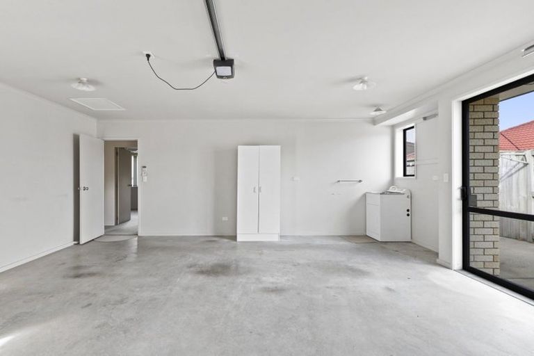 Photo of property in 5 Holcroft Place, Huntington, Hamilton, 3210