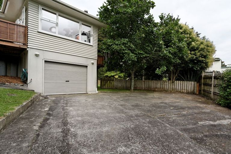 Photo of property in 16 Mariana Place, Glen Eden, Auckland, 0602