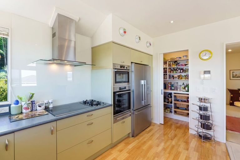 Photo of property in 3 Matata Place, Waikanae, 5036