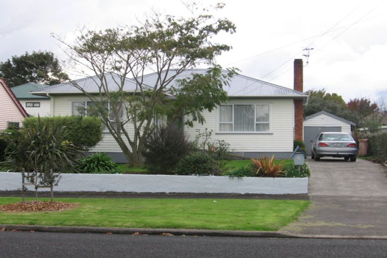 Photo of property in 32 Ballance Avenue, Papatoetoe, Auckland, 2104