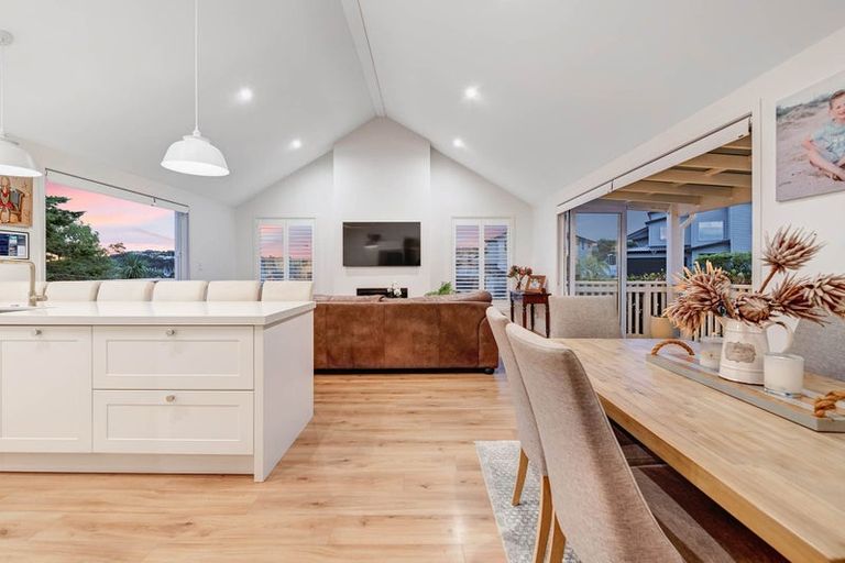 Photo of property in 6 Parkview Drive, Gulf Harbour, Whangaparaoa, 0930