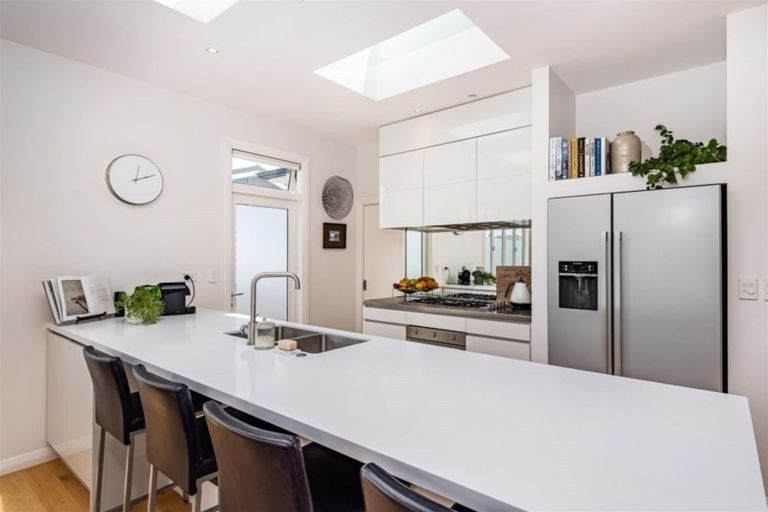 Photo of property in 17 Egremont Street, Belmont, Auckland, 0622