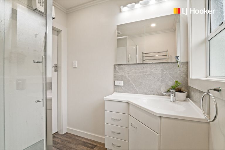 Photo of property in 18 District Road, Roseneath, Port Chalmers, 9023