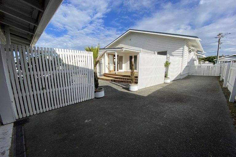 Photo of property in 4 Collins Street, Petone, Lower Hutt, 5012