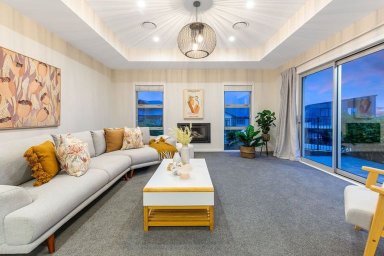 Photo of property in 49 Waitaria Terrace, Aotea, Porirua, 5024