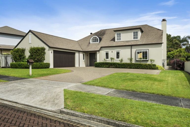 Photo of property in 10 Quedley Court, Eastern Beach, Auckland, 2012