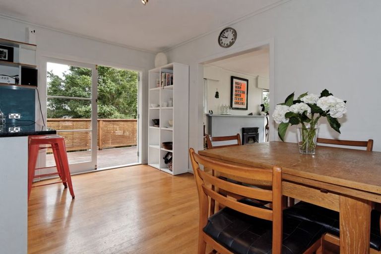 Photo of property in 16 Mariana Place, Glen Eden, Auckland, 0602