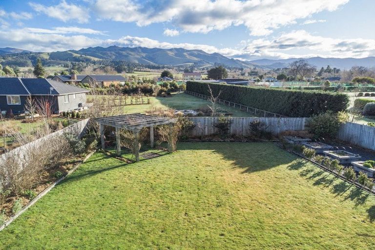 Photo of property in 40 Church Street, Oxford, 7430