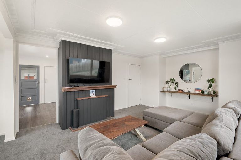 Photo of property in 30 Scotland Terrace, Green Island, Dunedin, 9018