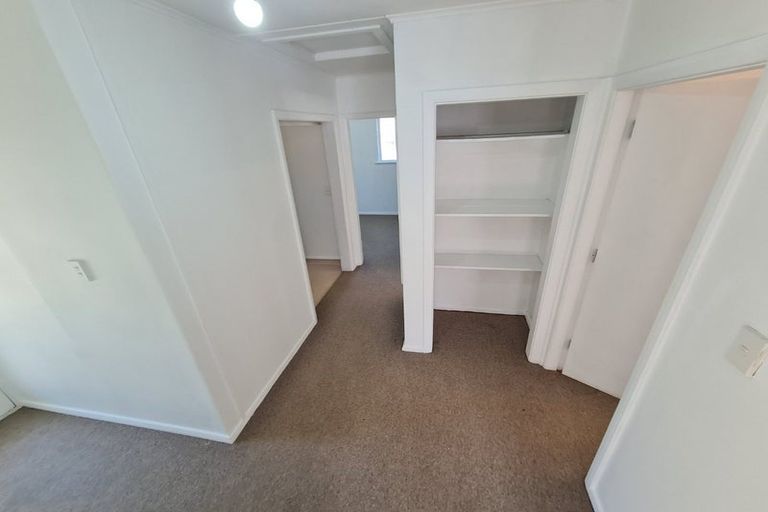 Photo of property in 195 Sievers Grove, Cannons Creek, Porirua, 5024