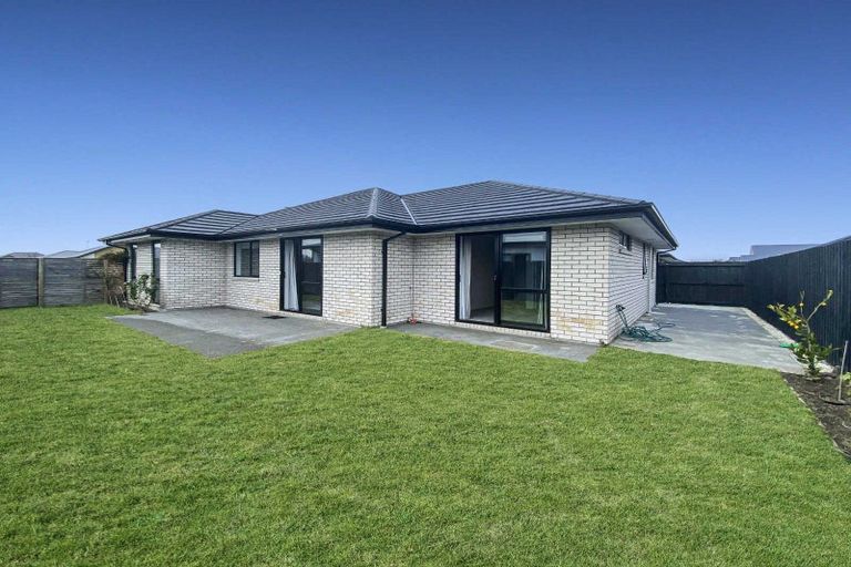 Photo of property in 6 Letitia Street, Burwood, Christchurch, 8083
