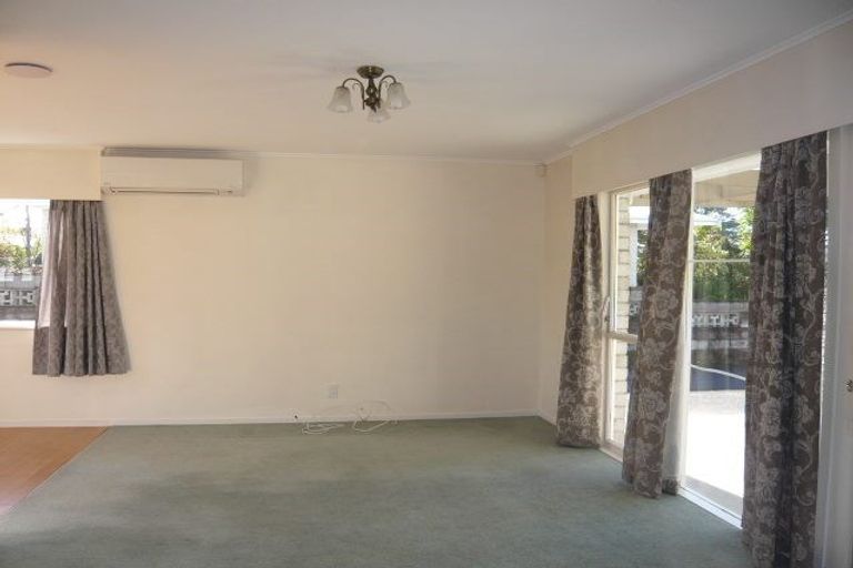 Photo of property in 3 Totara Drive, St Andrews, Hamilton, 3200