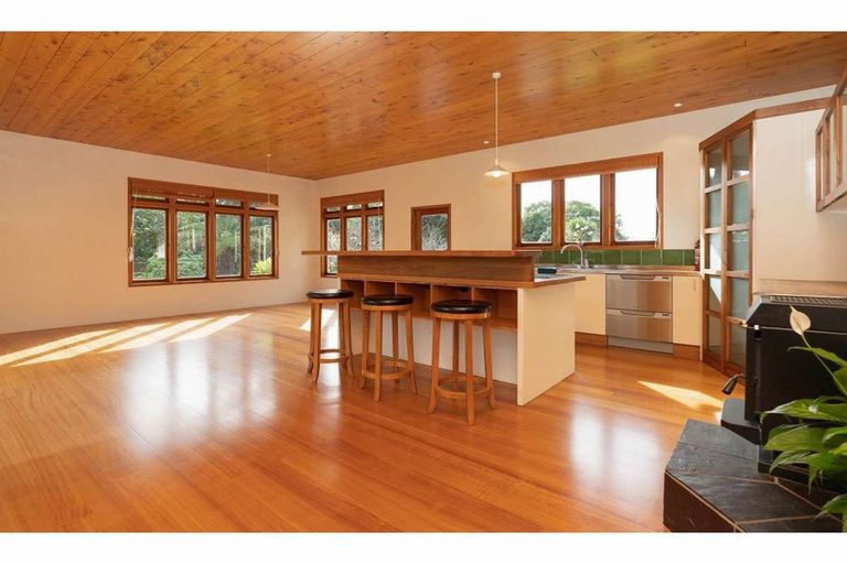 Photo of property in 65 Pa Road, Kerikeri, 0230