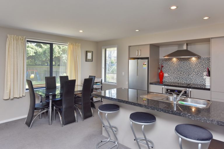 Photo of property in 15 Taggart Place, Sockburn, Christchurch, 8042