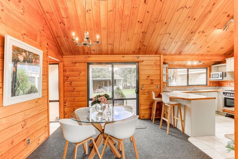 Photo of property in 12 Pickwick Road, Otamatea, Whanganui, 4571