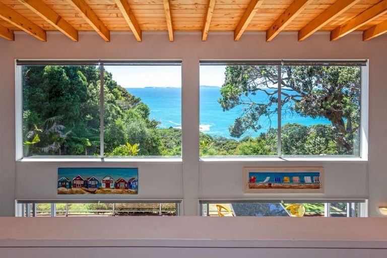 Photo of property in 102 Waihirere Drive, Tuateawa, Coromandel, 3583