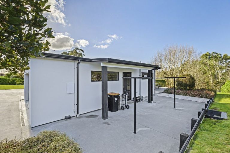 Photo of property in 111 Polson Hill Drive, Aokautere, Palmerston North, 4471