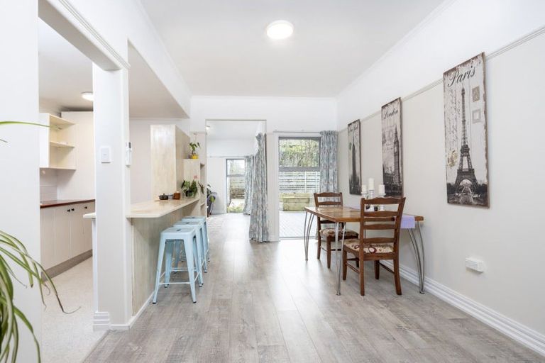 Photo of property in 10 Aitken Place, Mornington, Dunedin, 9011